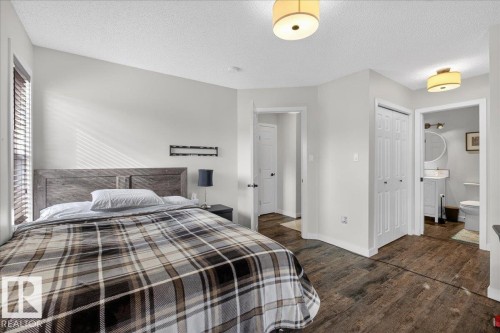 1618 Tompkins Wynd, Edmonton, AB - Indoor Photo Showing Bedroom