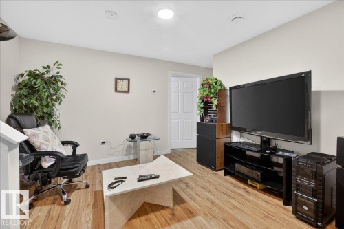 1618 Tompkins Wynd, Edmonton, AB - Indoor