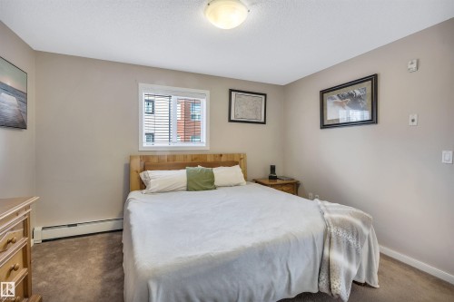 215 392 Silver Berry Road, Edmonton, AB - Indoor Photo Showing Bedroom