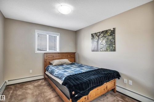 215 392 Silver Berry Road, Edmonton, AB - Indoor Photo Showing Bedroom