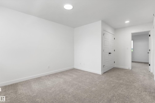 19131 20 Avenue, Edmonton, AB - Indoor Photo Showing Other Room