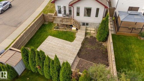 8390 Shaske Crescent, Edmonton, AB - Outdoor