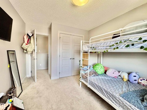 14 Hickory Road, Fort Saskatchewan, AB - Indoor Photo Showing Bedroom