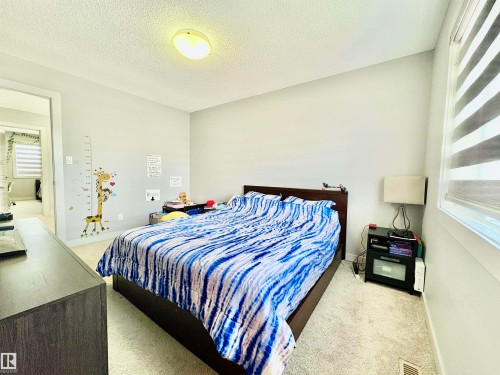 14 Hickory Road, Fort Saskatchewan, AB - Indoor Photo Showing Bedroom