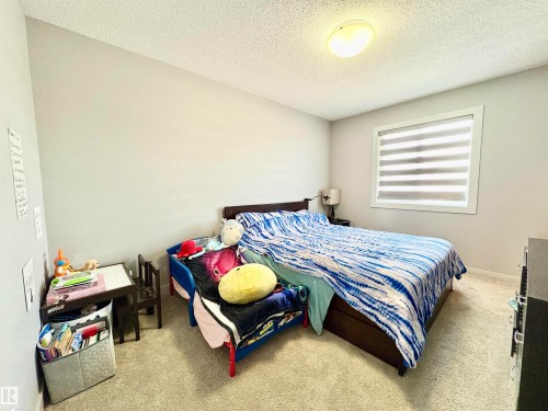 14 Hickory Road, Fort Saskatchewan, AB - Indoor Photo Showing Bedroom