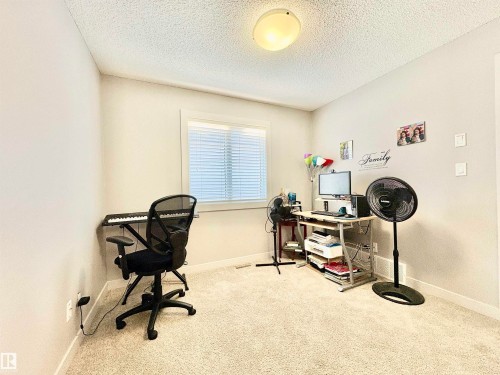 14 Hickory Road, Fort Saskatchewan, AB - Indoor Photo Showing Office