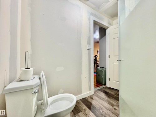 14 Hickory Road, Fort Saskatchewan, AB - Indoor