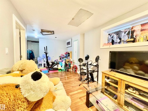 14 Hickory Road, Fort Saskatchewan, AB - Indoor