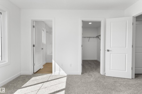 1060 14 Avenue, Edmonton, AB - Indoor