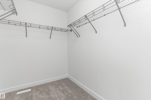 1060 14 Avenue, Edmonton, AB - Indoor With Storage