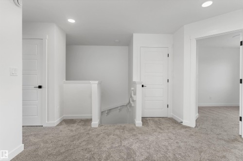 6261 175A Avenue, Edmonton, AB - Indoor Photo Showing Other Room