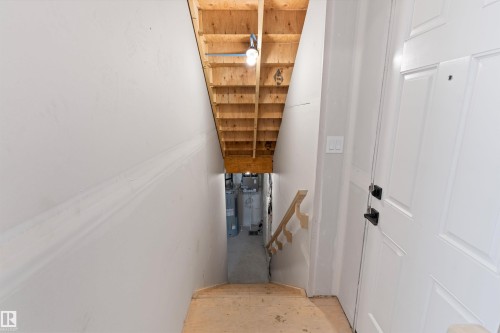 6261 175A Avenue, Edmonton, AB - Indoor Photo Showing Other Room