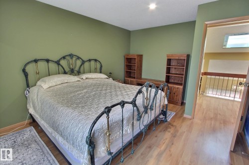 230 Chateau Place, Edmonton, AB - Indoor Photo Showing Bedroom