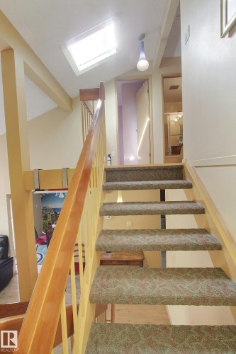 230 Chateau Place, Edmonton, AB - Indoor Photo Showing Other Room