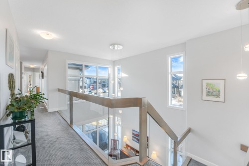 173 Hays Ridge Boulevard, Edmonton, AB - Indoor Photo Showing Other Room