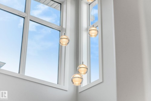 173 Hays Ridge Boulevard, Edmonton, AB - Indoor Photo Showing Other Room