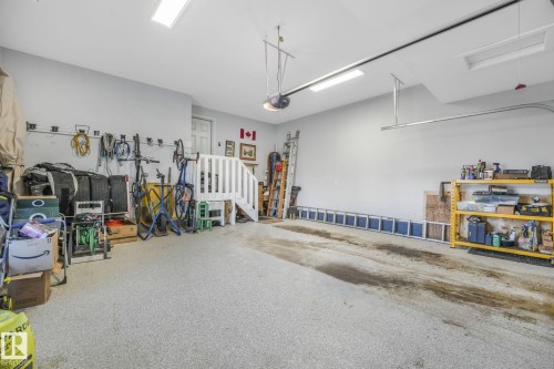 173 Hays Ridge Boulevard, Edmonton, AB - Indoor Photo Showing Garage