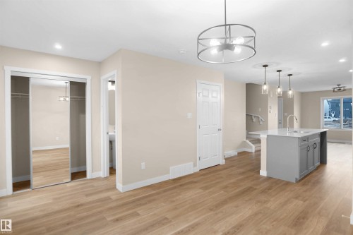 522 176 Avenue, Edmonton, AB - Indoor