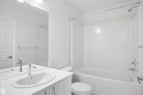 107 Nerine Crescent, St. Albert, AB - Indoor Photo Showing Bathroom