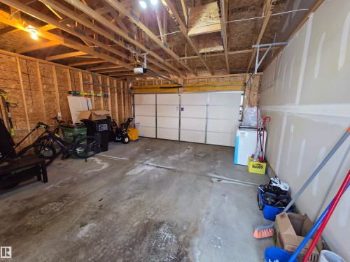 1253 163 Street, Edmonton, AB - Indoor Photo Showing Garage