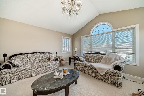 3711 163 Avenue, Edmonton, AB - Indoor Photo Showing Living Room
