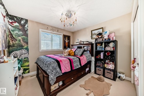 3711 163 Avenue, Edmonton, AB - Indoor Photo Showing Bedroom