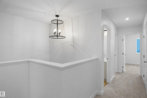 19457 22 Avenue, Edmonton, AB - Indoor Photo Showing Other Room
