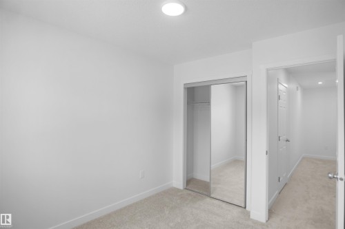 19457 22 Avenue, Edmonton, AB - Indoor Photo Showing Other Room