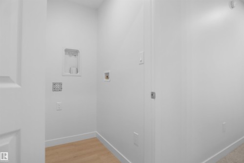 19457 22 Avenue, Edmonton, AB - Indoor Photo Showing Other Room