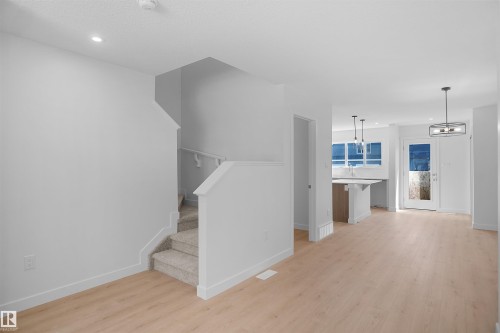 19457 22 Avenue, Edmonton, AB - Indoor