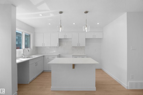 19451 22 Avenue, Edmonton, AB - Indoor Photo Showing Kitchen With Upgraded Kitchen
