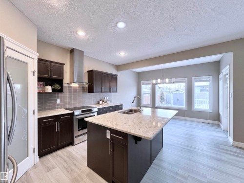 4604 Westcliff Point(E), Edmonton, AB - Indoor Photo Showing Kitchen With Double Sink With Upgraded Kitchen
