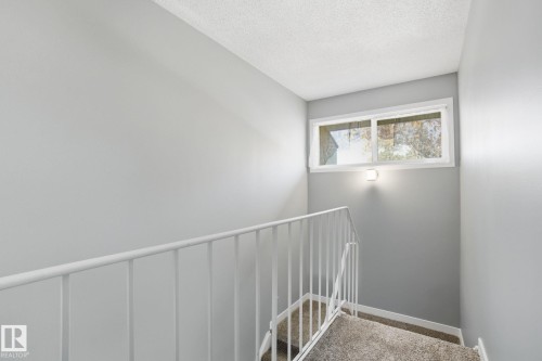 8117 132A Avenue, Edmonton, AB - Indoor Photo Showing Other Room