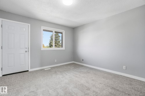 8117 132A Avenue, Edmonton, AB - Indoor Photo Showing Other Room