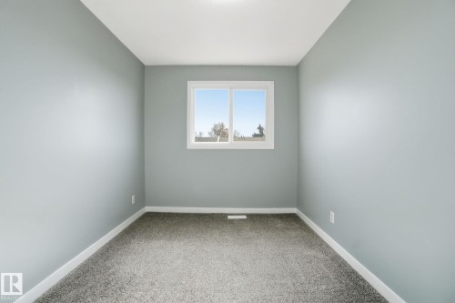 8117 132A Avenue, Edmonton, AB - Indoor Photo Showing Other Room