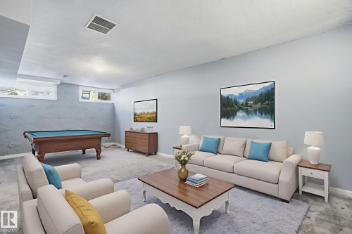 8117 132A Avenue, Edmonton, AB - Indoor Photo Showing Living Room