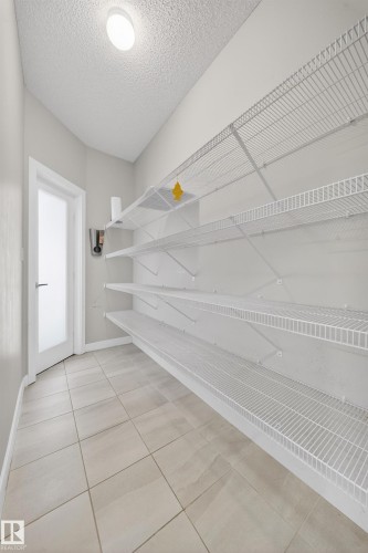 2408 Kelly Circle, Edmonton, AB - Indoor With Storage