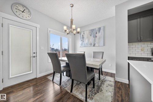 2408 Kelly Circle, Edmonton, AB - Indoor Photo Showing Dining Room