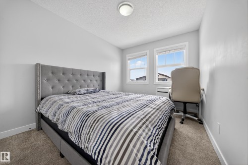 2408 Kelly Circle, Edmonton, AB - Indoor Photo Showing Bedroom
