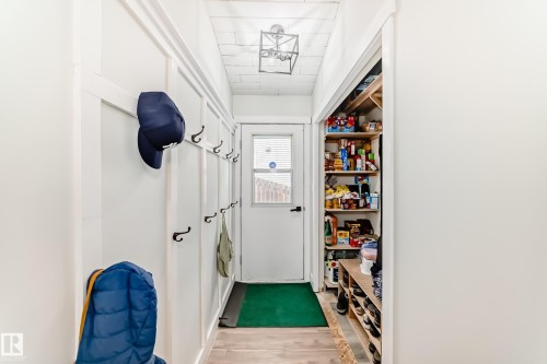 42 Alexander Drive, Leduc, AB - Indoor Photo Showing Other Room
