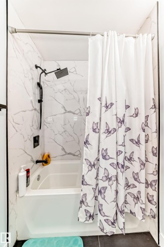 42 Alexander Drive, Leduc, AB - Indoor Photo Showing Bathroom