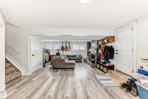 42 Alexander Drive, Leduc, AB - Indoor