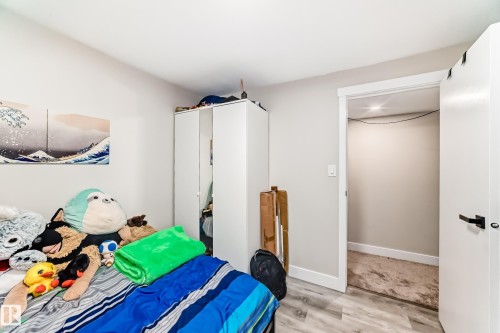 42 Alexander Drive, Leduc, AB - Indoor Photo Showing Bedroom