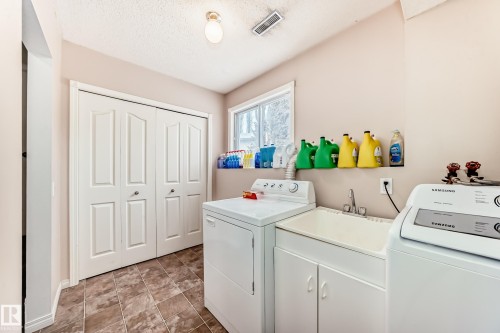 5 Dillon Place, St. Albert, AB - Indoor Photo Showing Laundry Room