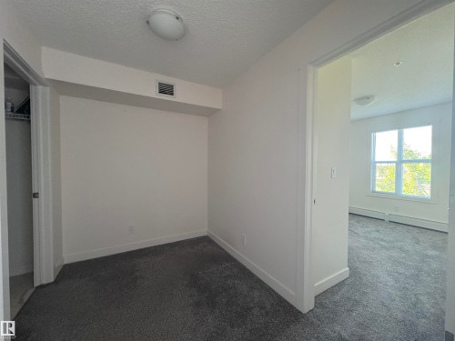 312 667 Watt Boulevard, Edmonton, AB - Indoor Photo Showing Other Room