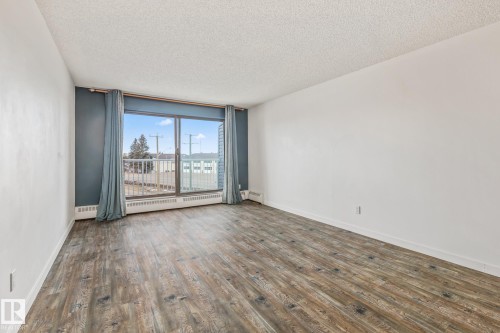 403 57 Brown Street, Stony Plain, AB - Indoor Photo Showing Other Room