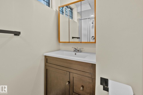 23 Larkspur Crescent, St. Albert, AB - Indoor Photo Showing Bathroom