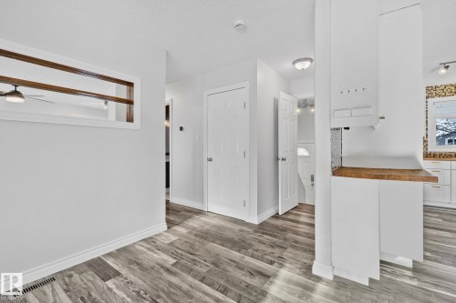 23 Larkspur Crescent, St. Albert, AB - Indoor Photo Showing Other Room