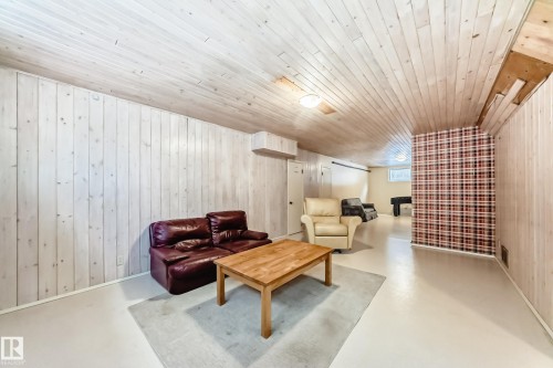 7809 116 Street, Edmonton, AB - Indoor