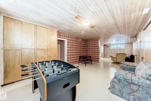 7809 116 Street, Edmonton, AB - Indoor